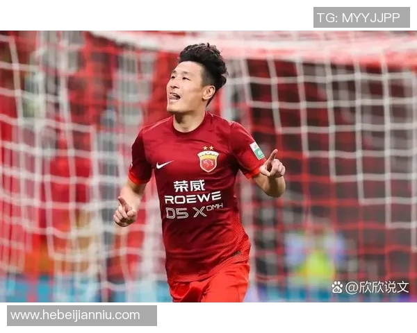 足球明星背后故事揭秘男士风采与奋斗历程的真实写照