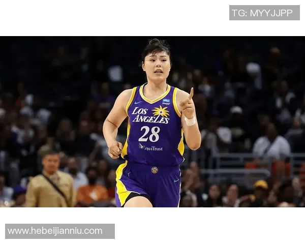 王牌与风暴在WNBA赛场上的实力对比与胜负预测分析 王牌与风暴在WNBA赛场上的实力对比与胜负预测分析