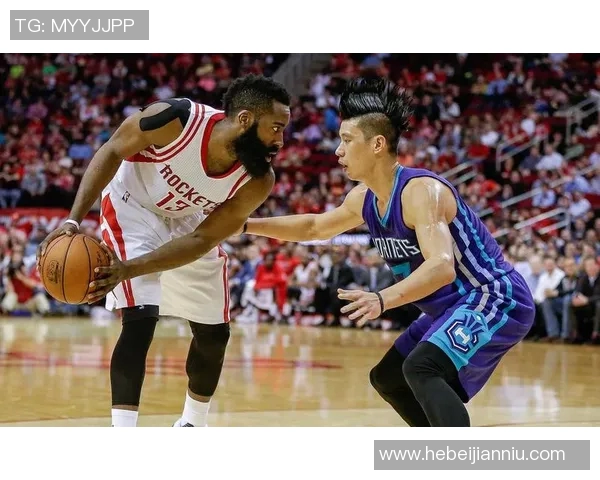 火箭队对阵黄蜂队精彩赛事微直播全程回顾与分析 火箭队对阵黄蜂队精彩赛事微直播全程回顾与分析